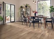 Load image into Gallery viewer, Dundee White Oak Solid in Inviting Warmth 4"