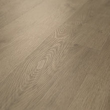 Load image into Gallery viewer, Windemere Plus|Bakersfield Oak|07037_SE1SE - Sample