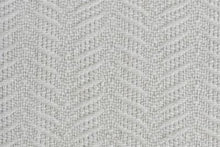 Load image into Gallery viewer, Everen in CREAM 91 - Sample