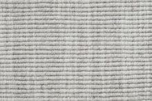 Load image into Gallery viewer, Pelton in OATMEAL 32 - Sample