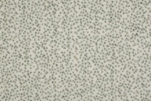 Load image into Gallery viewer, Margot in 76 PEARL/HUNTER - Sample