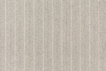 Load image into Gallery viewer, Kimi in SILVER 84 - Sample